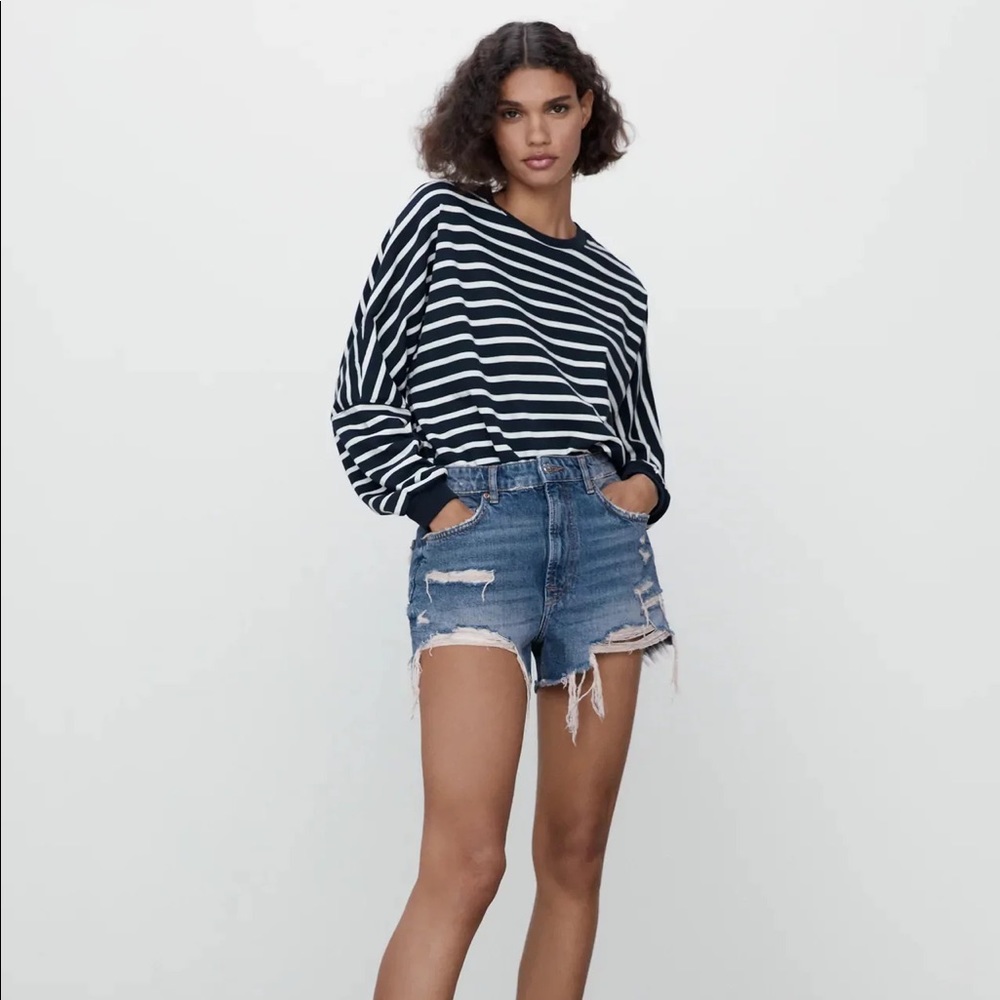 The High Waist Short